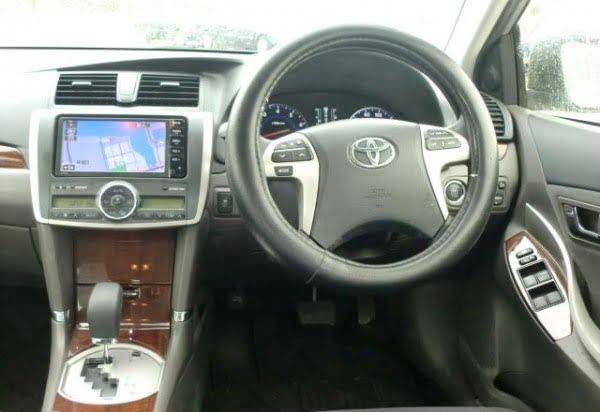 Toyota Allion - 2015 год